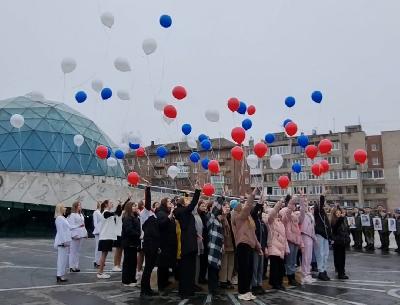 Победители квеста «От школьной тропинки – к звездам» получили награды в День космонавтики