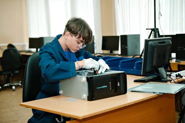 Ярославцы станут участниками Национального чемпионата «Абилимпикс»-2023