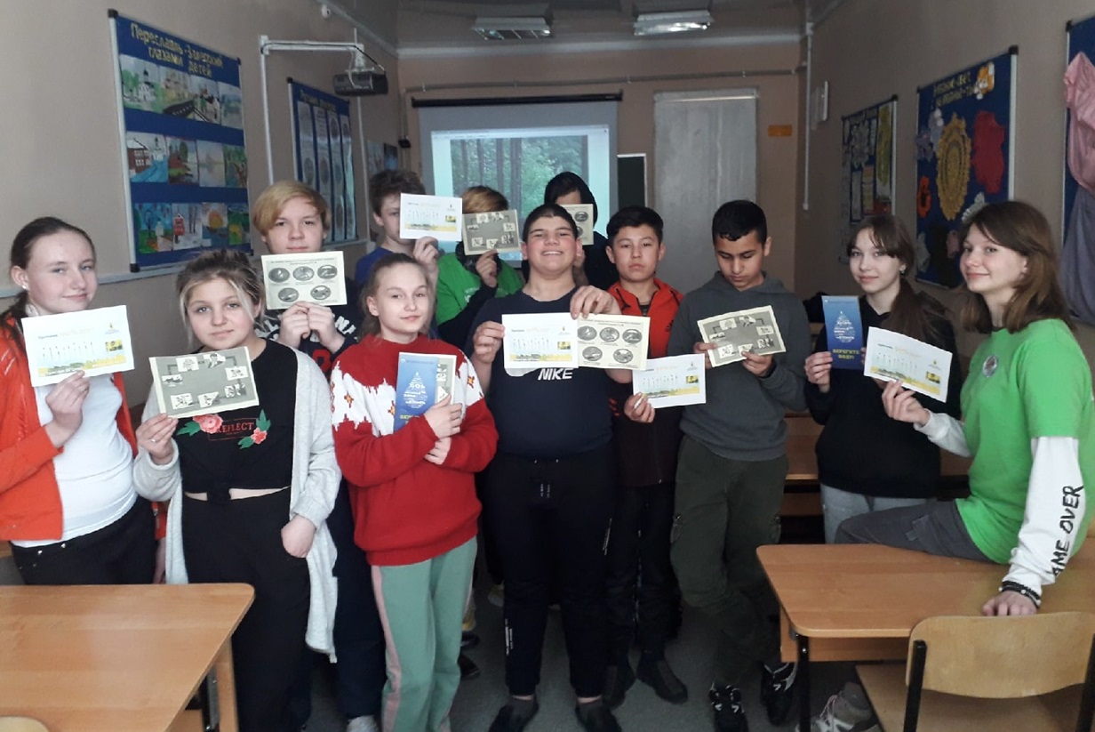 ​Участники кампании «Останови огонь!» проводят профилактические занятия со школьниками