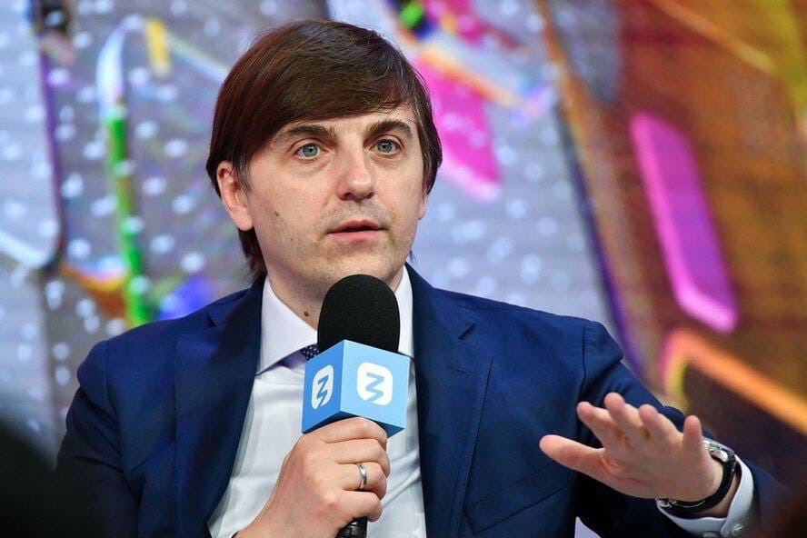 Министр просвещения Сергей Кравцов дал интервью "Комсомольской правде"