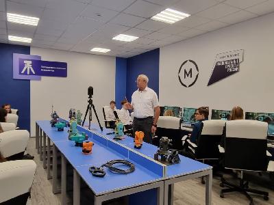 Профессиональные пробы для школьников прошли в новых мастерских Ярославского градостроительного колледжа