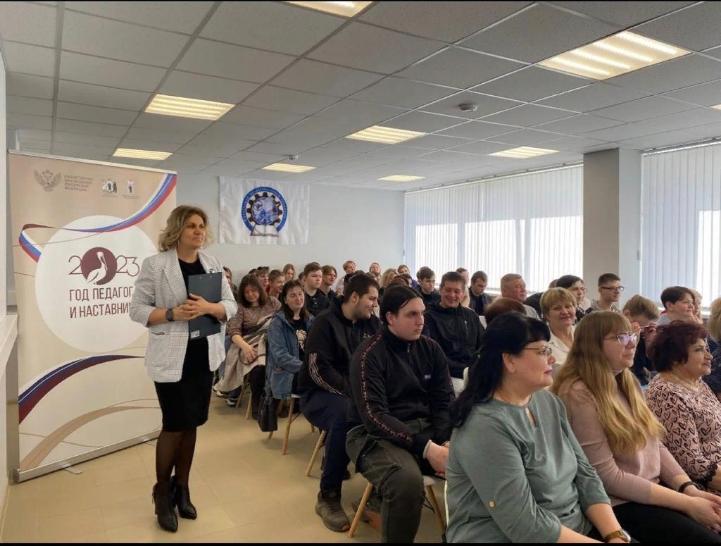 В рамках проведения «Единого дня открытых дверей федерального проекта «Профессионалитет» в Ярославской области в режиме онлайн состоялось региональное родительское собрание