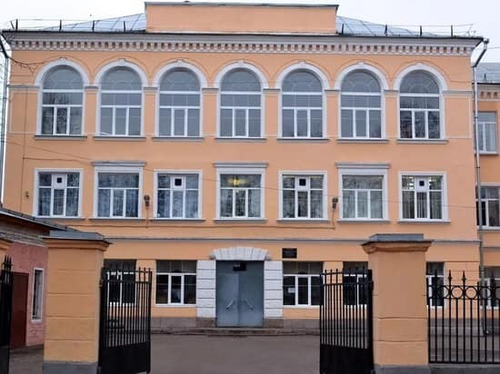 Департамент образования Ярославской области разъяснил правила приема в первые классы