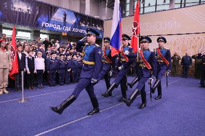 4 ноября в Ярославле состоялась торжественная церемония, посвященная принятию в ряды «Юнармии» школьников региона